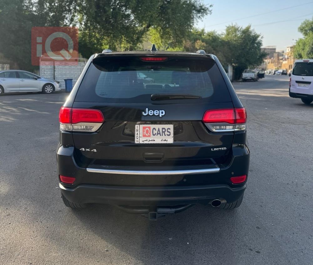 جیپ گراند شیرۆکی